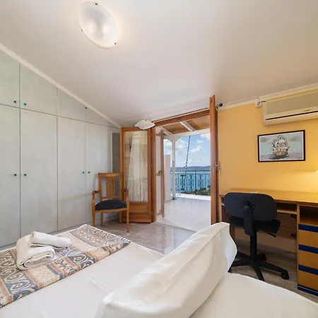 Toumazatos House Kefalonia With Sea & Sunset View Casa de Férias Fársa